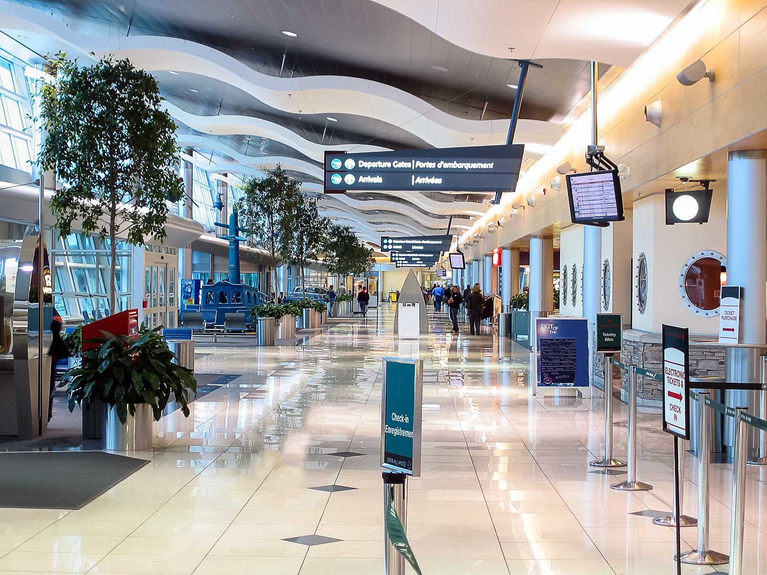 St. John’s International Airport Project Overview John Hearn